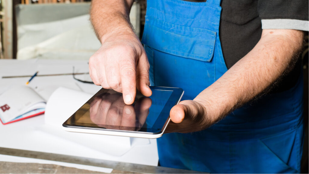 Mechanic on tablet
